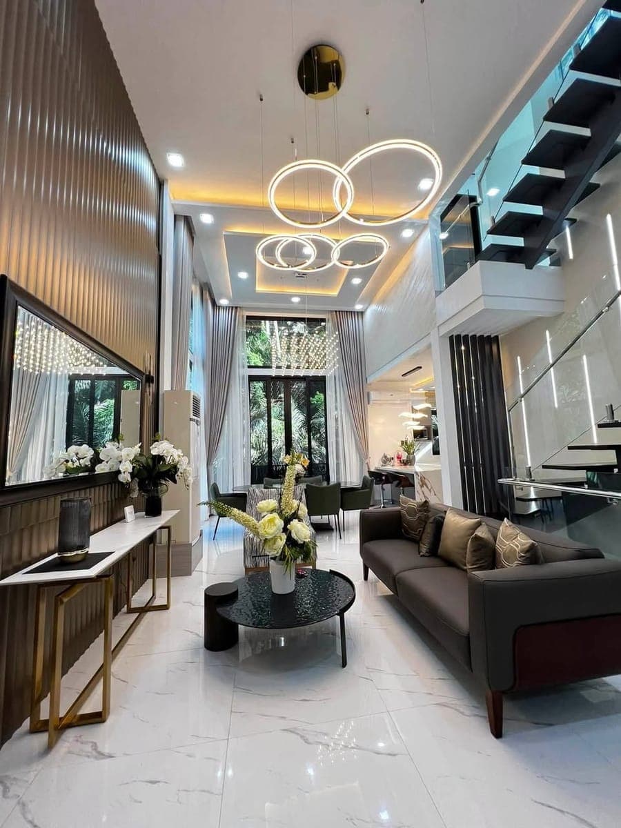 FOR SALE OR FOR RENT FULLY FURNISHED BRAND NEW 3-STOREY LUXURY IN MONTERITZ ‼️ - photo 1