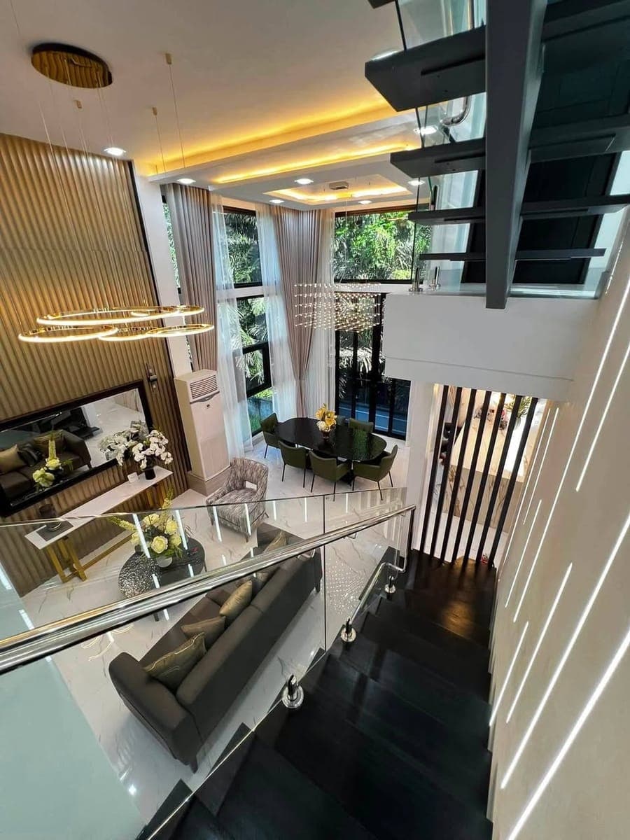 FOR SALE OR FOR RENT FULLY FURNISHED BRAND NEW 3-STOREY LUXURY IN MONTERITZ ‼️ - photo 3