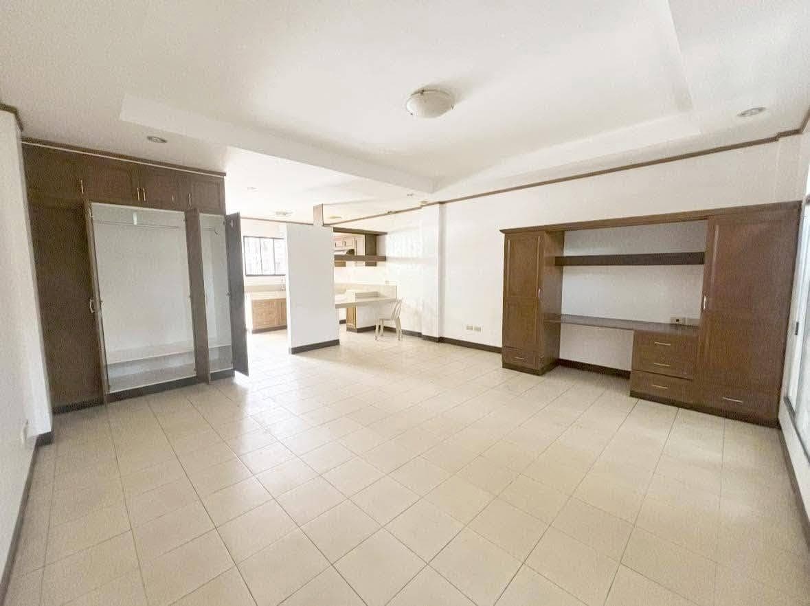 🏡 AVAILABLE SOON – Spacious Studio Apartment for Rent! - photo 1