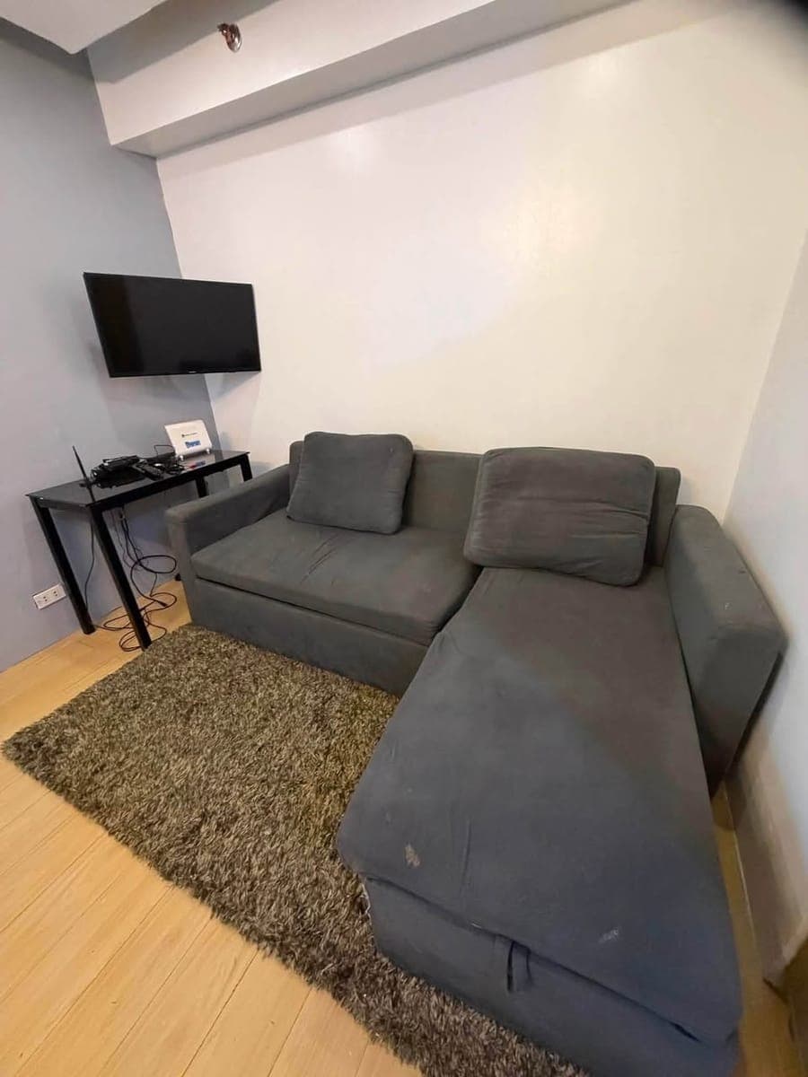 Spacious (40sqm) 1-Bedroom & Corner unit FOR RENT - photo 2