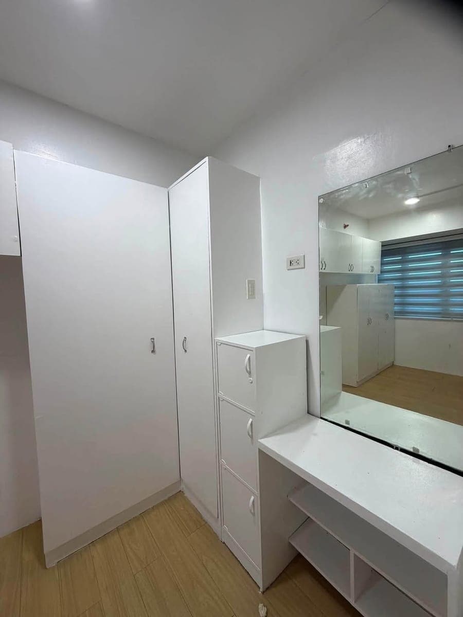 Spacious (40sqm) 1-Bedroom & Corner unit FOR RENT - photo 4