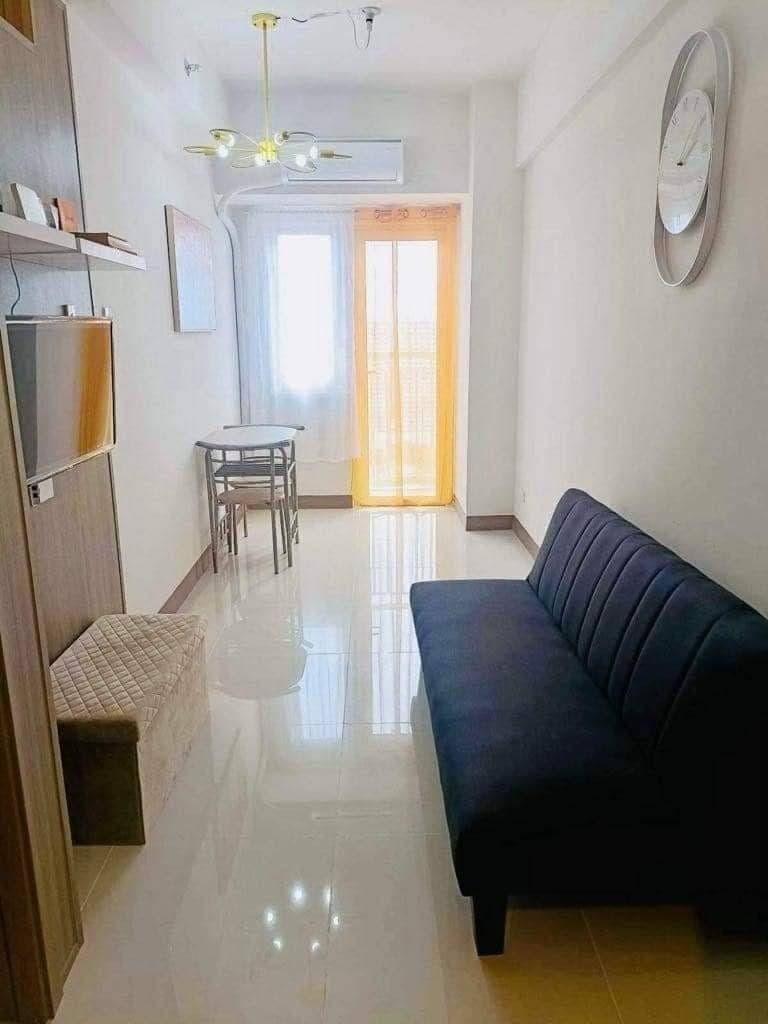 𝐅𝐎𝐑 𝐑𝐄𝐍𝐓 One Bedroom with Balcony Condo Unit at SMDC Coast Residences - photo 2