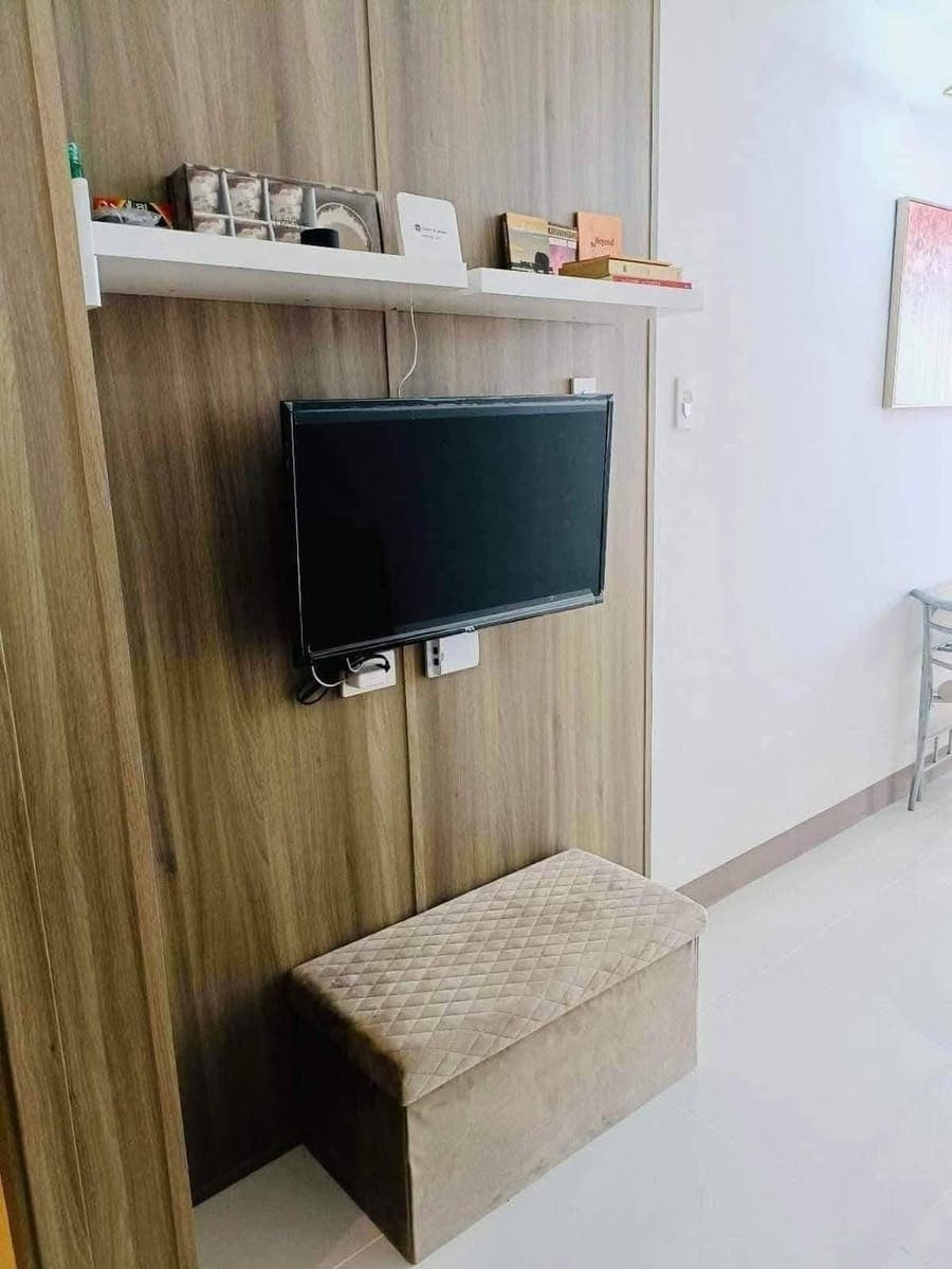 𝐅𝐎𝐑 𝐑𝐄𝐍𝐓 One Bedroom with Balcony Condo Unit at SMDC Coast Residences - photo 5