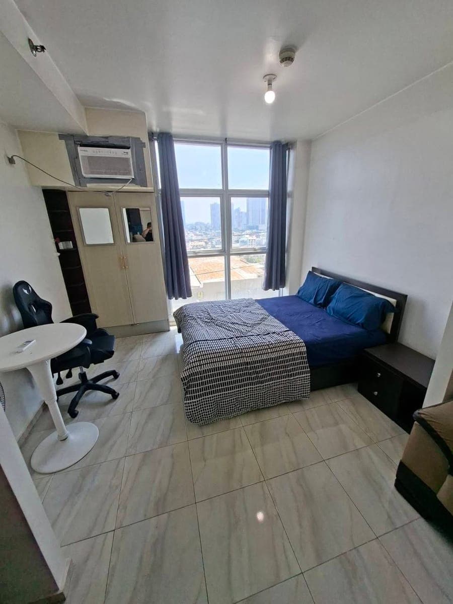 LINEAR MAKATI CONDO - photo 2