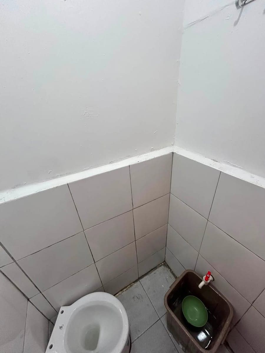 RUSH ‼️ Looking for a FEMALE roommate ASAP! - photo 3
