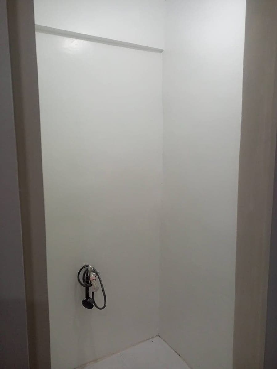 FOR RENT LIKE STUDIO TYPE! BAGONG RENOVATE TO!! - photo 4