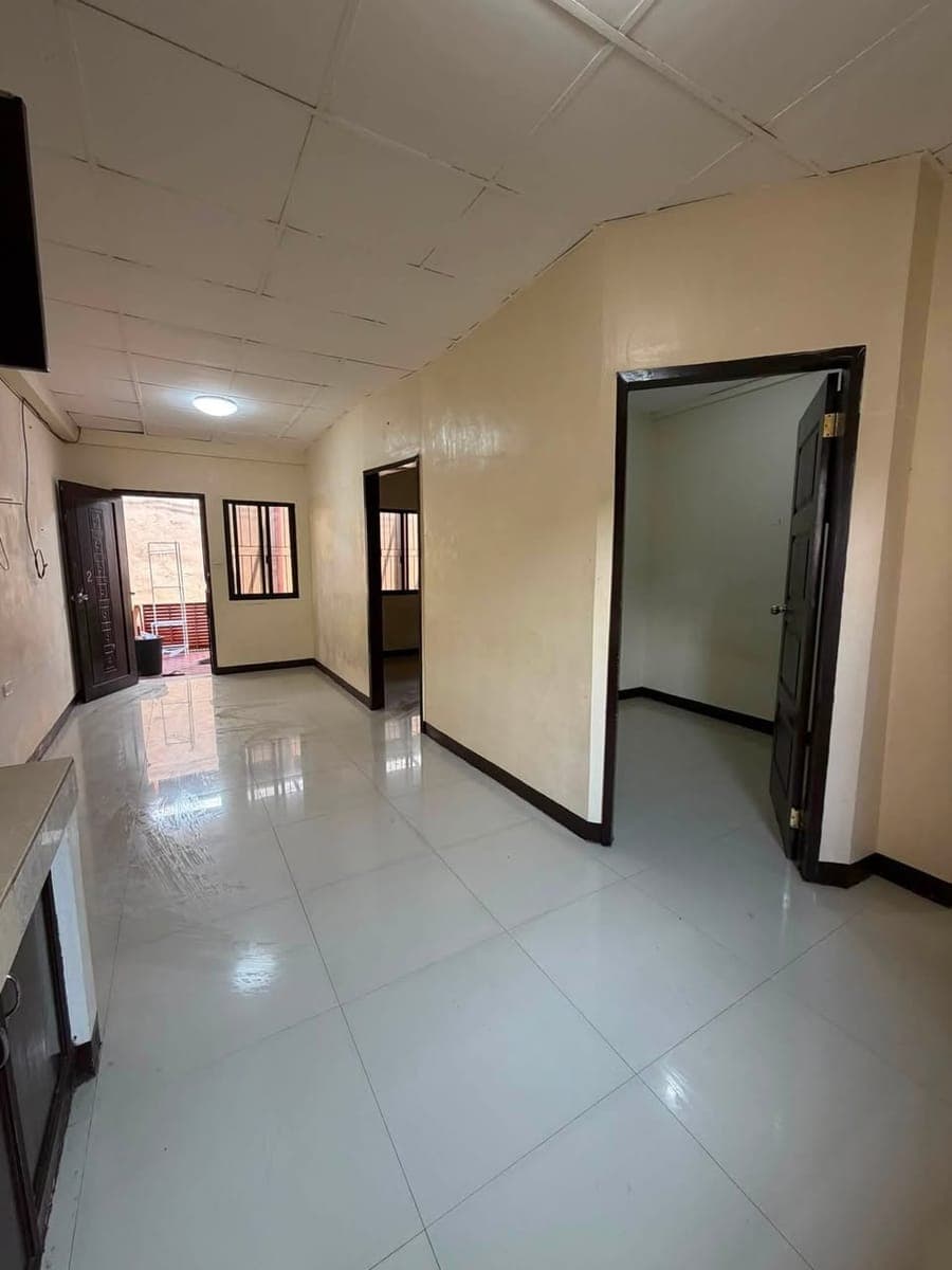 Apartment for rent 9k monthly 1month advance 1month deposit @ iwha village . With own lone meter dir... - photo 5