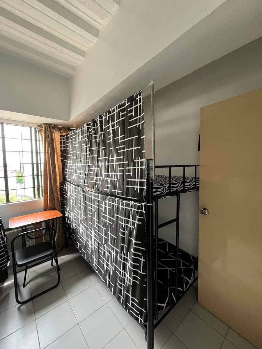 🛏️ Bedspace Available for MALE only! 👦 - photo 2