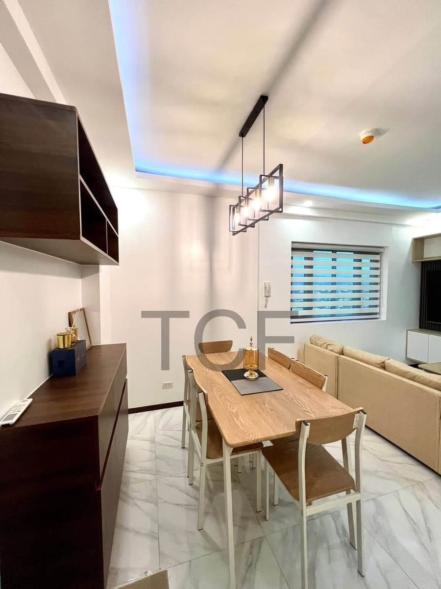 FOR RENT: 2-BR UNIT w/ BALCONY - photo 5