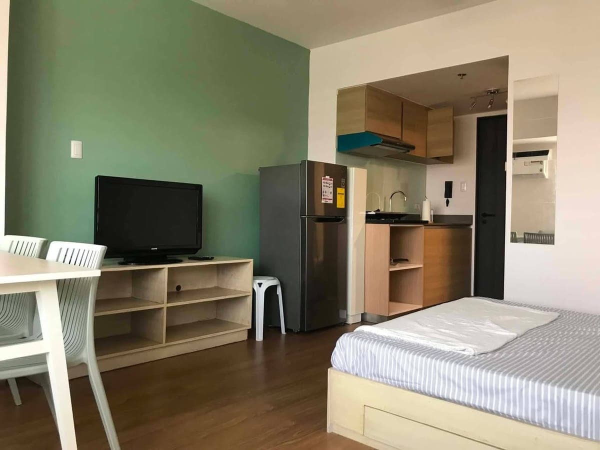 𝐅𝐎𝐑 𝐑𝐄𝐍𝐓 Studio Type Condo At THE RISE MAKATI - photo 4