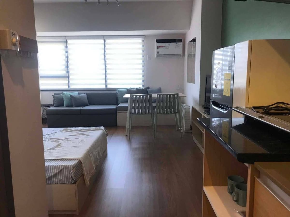 𝐅𝐎𝐑 𝐑𝐄𝐍𝐓 Studio Type Condo At THE RISE MAKATI - photo 5