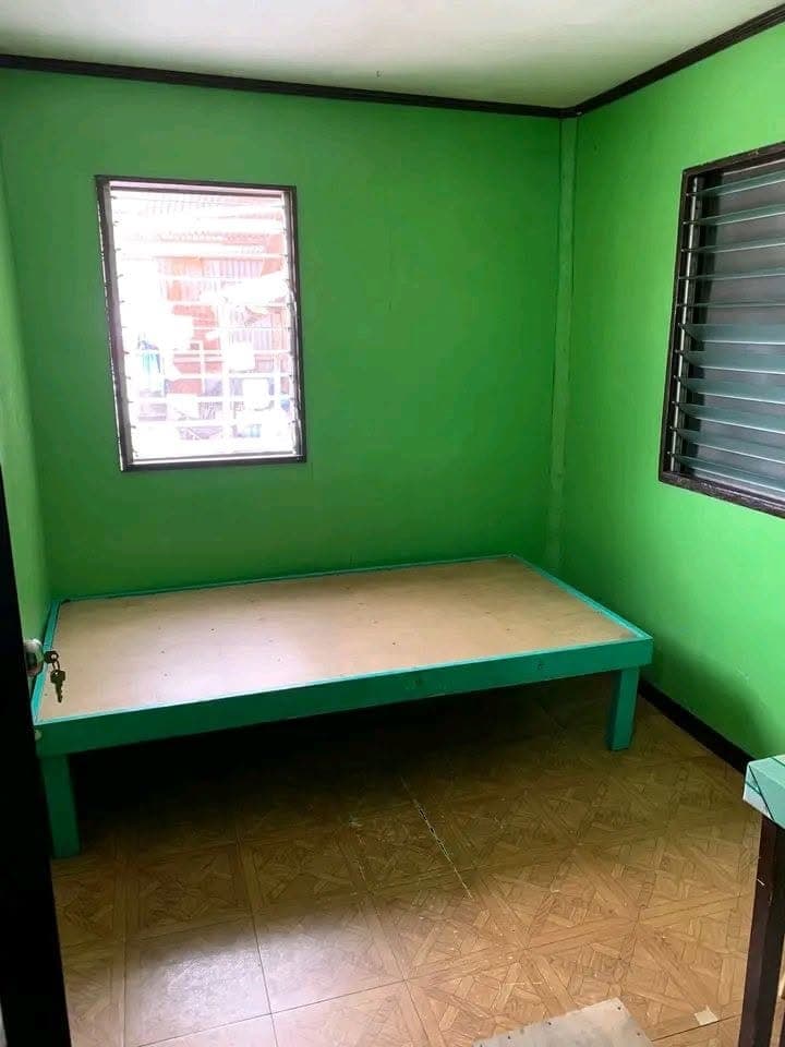 ROOM FOR RENT!! straight monthly 1800 only - photo 1