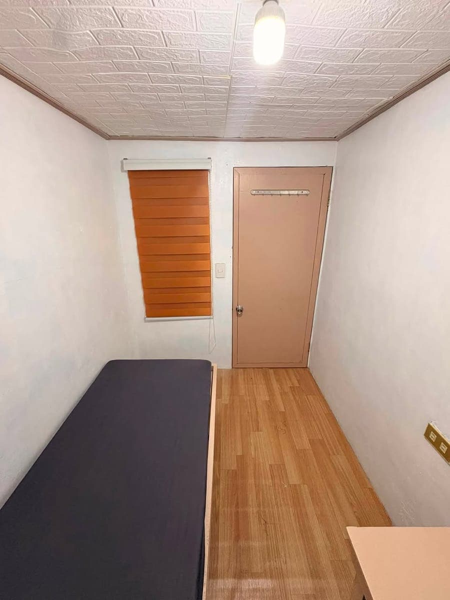 ROOM FOR RENT NEAR SM LANANG with aircon - photo 1