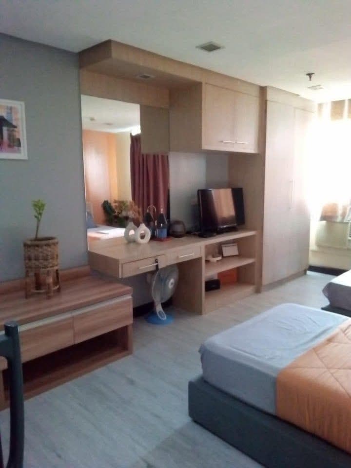 Studio Condo for rent just infront of SM MEGAMALL! - photo 4