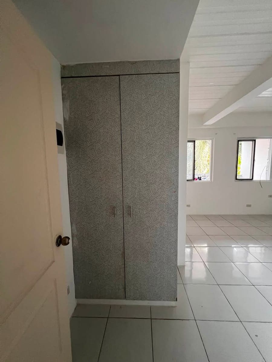 STUDIO APARTMENT FOR RENT /  ₱10,000 MONTHLY - photo 3