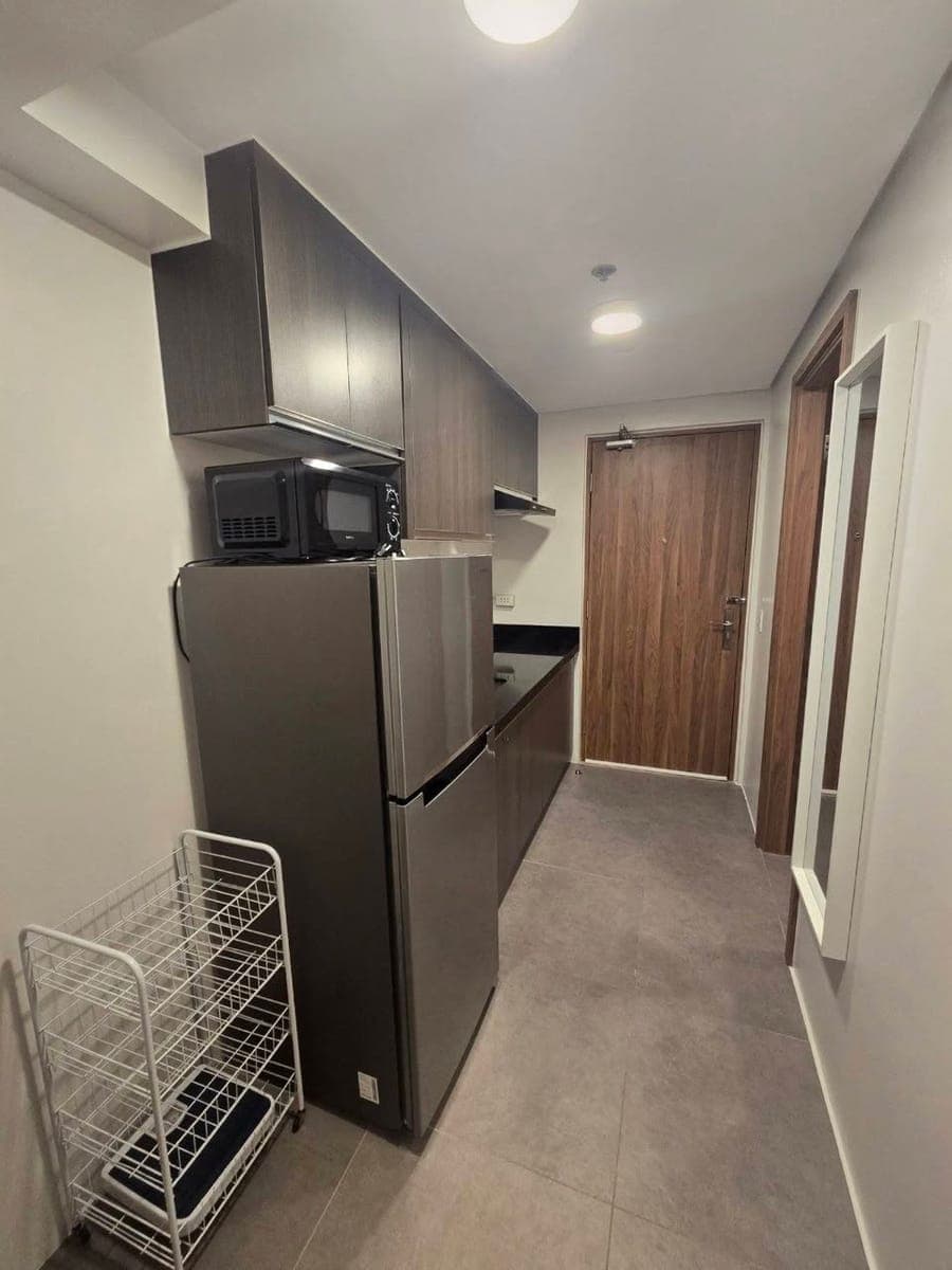 Fully Furnished Studio For Rent! - photo 2