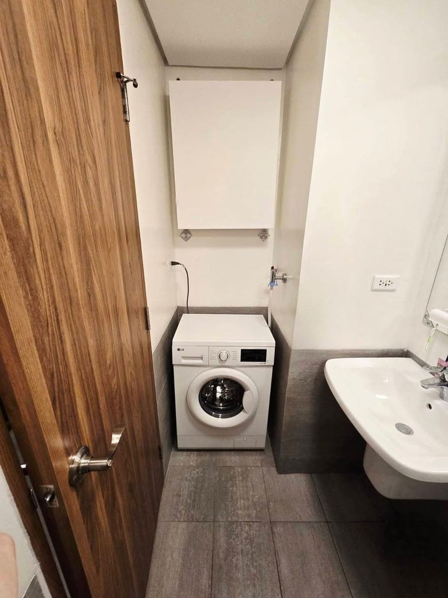 Fully Furnished Studio For Rent! - photo 5