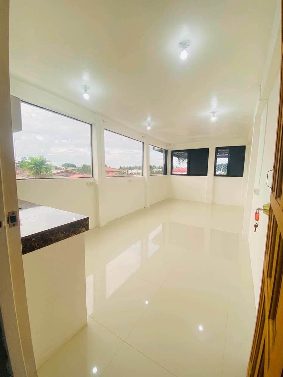 𝐒𝐓𝐔𝐃𝐈𝐎 𝐓𝐘𝐏𝐄 𝐀𝐏𝐀𝐑𝐓𝐌𝐄𝐍𝐓 𝐅𝐎𝐑 𝐑𝐄𝐍𝐓 - photo 1