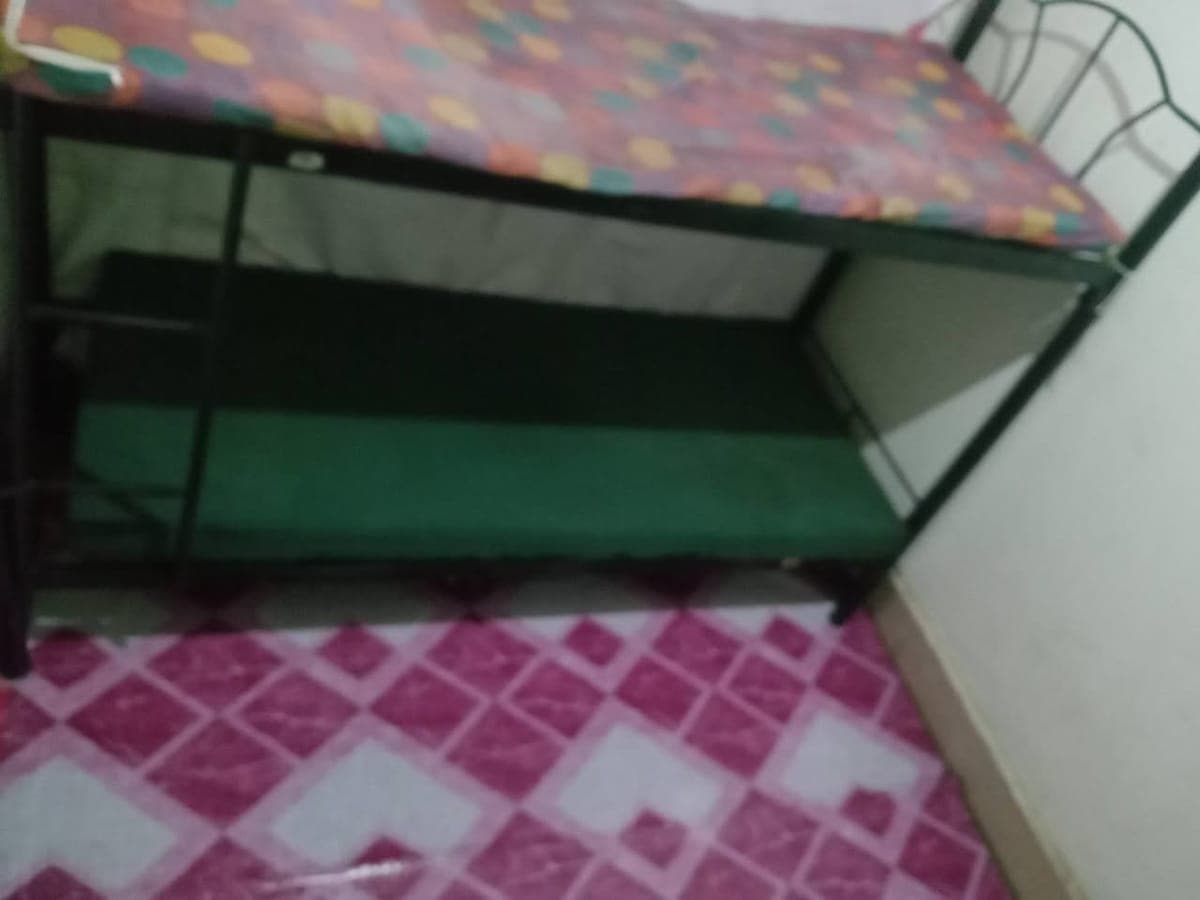 Available room - photo 1