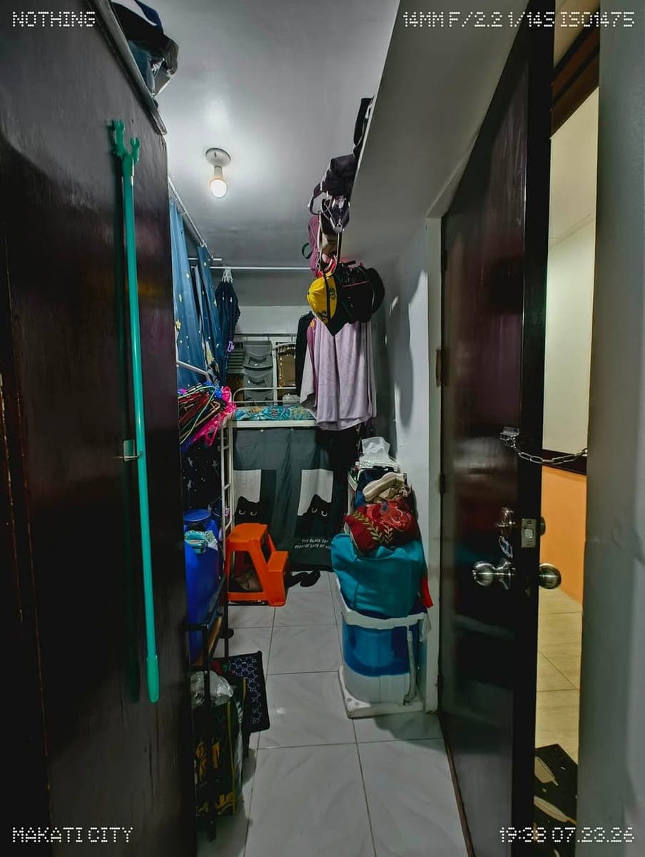 Looking for: 1 Female Roommate (4 pax in 1 room. - photo 2