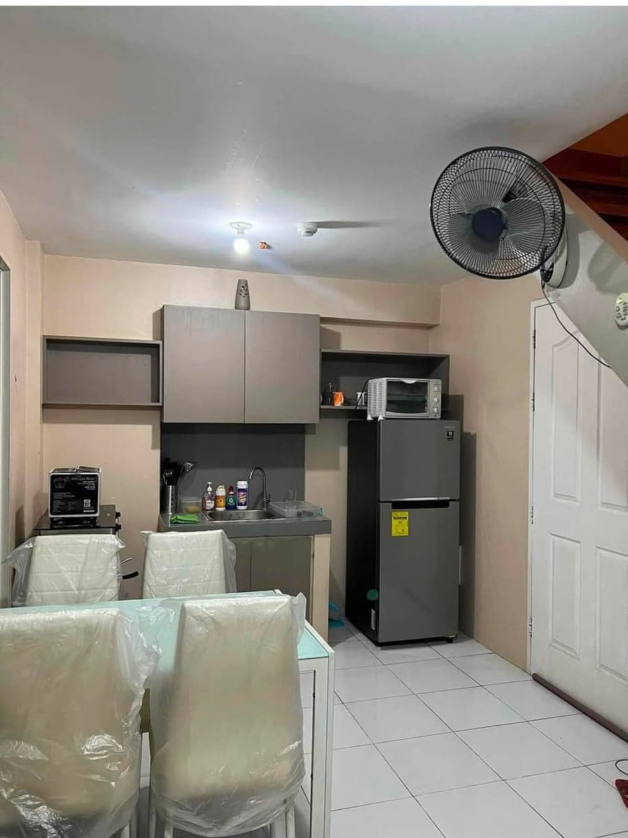 FOR RENT – 2-Bedroom Loft-Type Fully Furnished Condo - Isabelle De Valenzuela Condominium - photo 3
