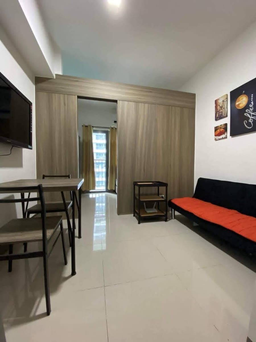 FOR RENT: 22k inclusive assoc dues/ with internet - photo 2
