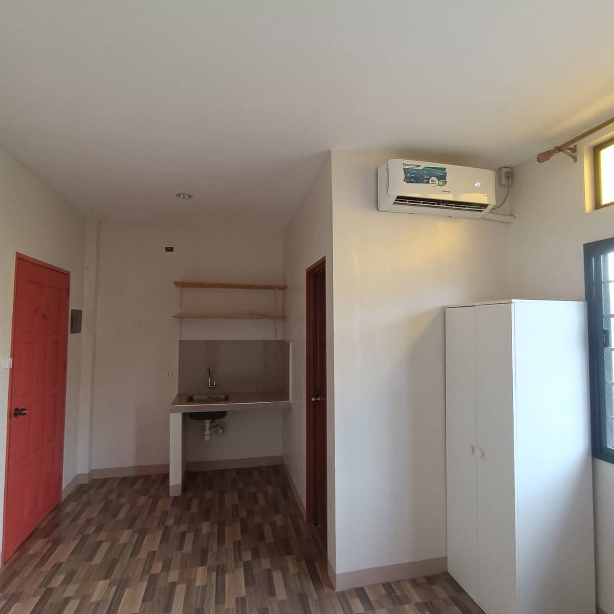 STUDIO TYPE FOR RENT - photo 4