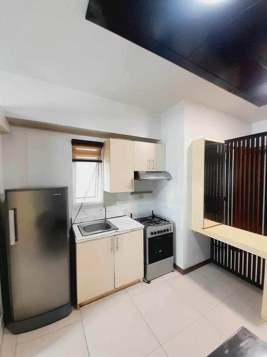 🔑 Move-in Ready 🌇The column - photo 4