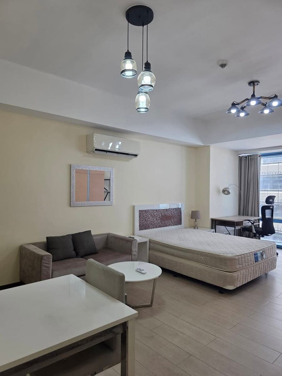 ◦•●Fully Furnished Unit - with nice window view ●•◦ - photo 3