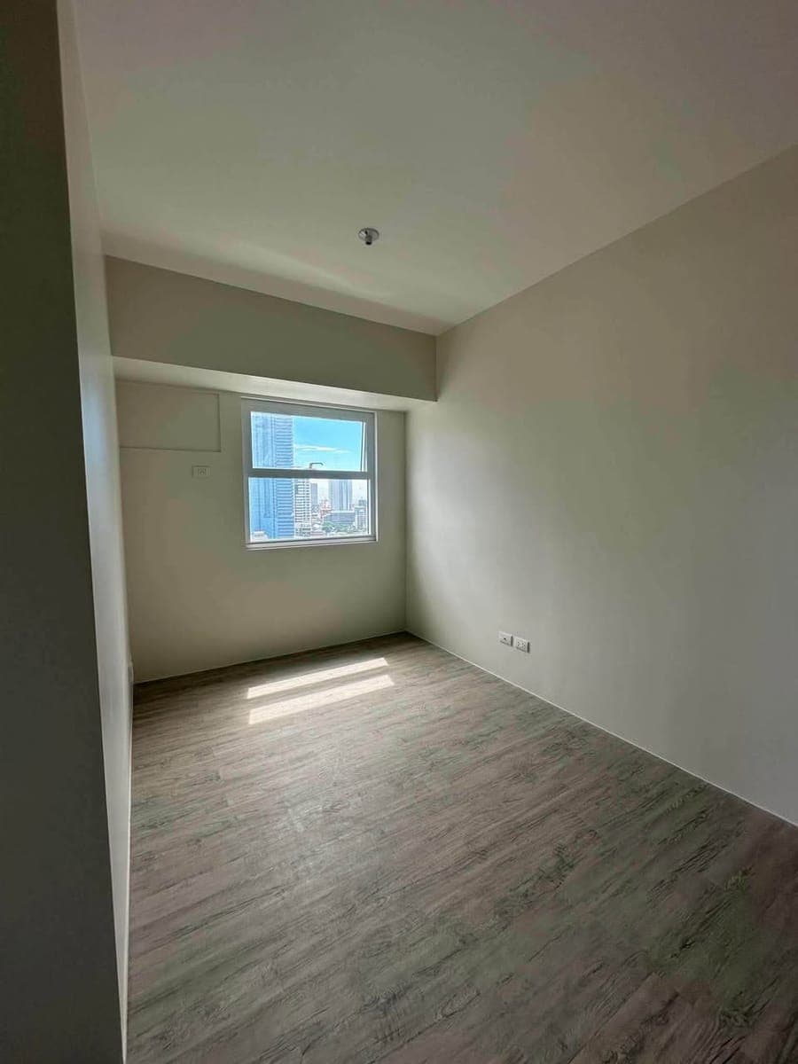 ‼️🏡 FOR RENT – BARE 1 BEDROOM CONDO UNIT 🏡‼️ - photo 3
