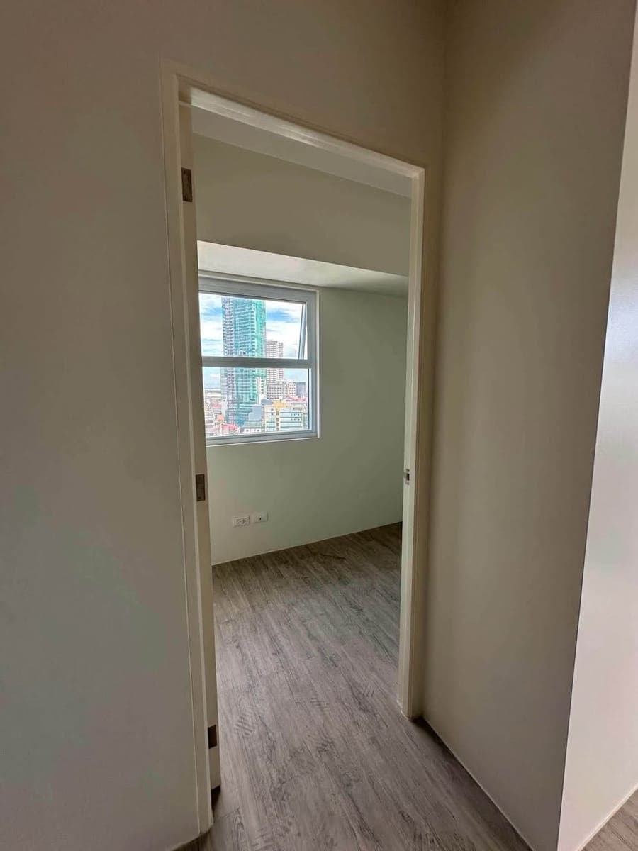 ‼️🏡 FOR RENT – BARE 1 BEDROOM CONDO UNIT 🏡‼️ - photo 5