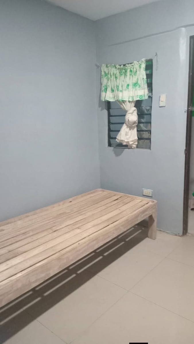 Room for rent with own Cr and sink - photo 2