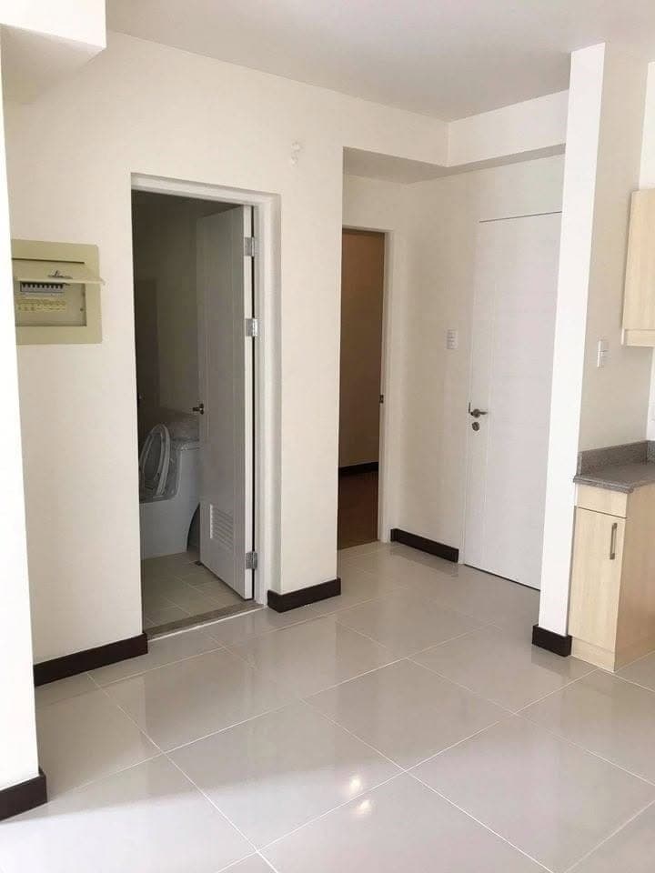 Lumiere Residences (North Tower) – 2BR for Urgent Sale (Serious Seller) - photo 4