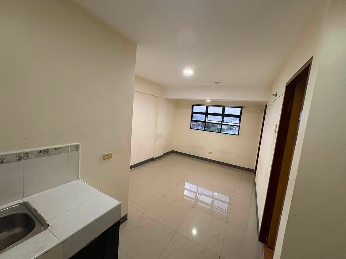 🏠 2BR condo for rent 11k monthly - photo 2