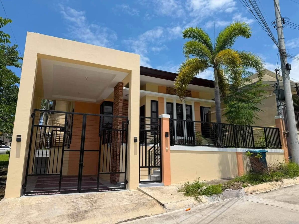 ILLUMINA ESTATES | 3BR HOUSE FOR RENT - photo 2
