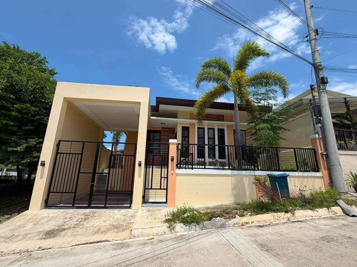 ILLUMINA ESTATES | 3BR HOUSE FOR RENT - photo 3