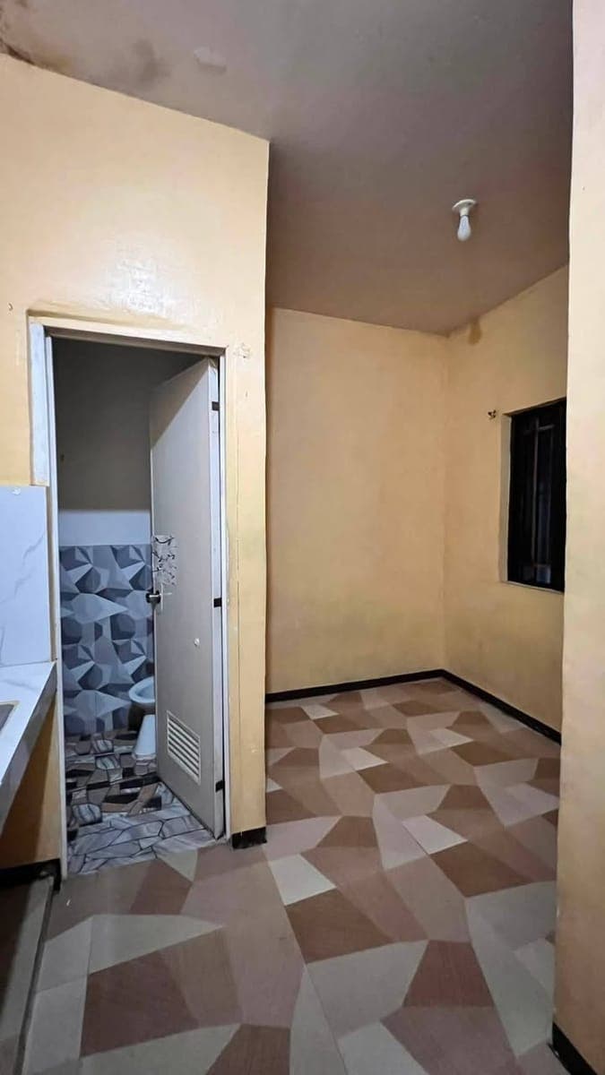 ROOM FOR RENT - photo 2