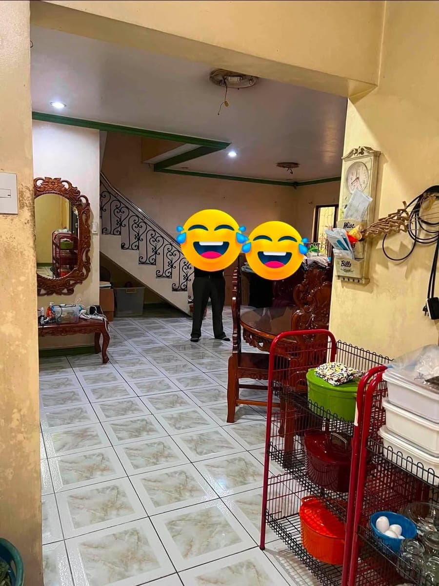 3-Storey Furnished House for Rent – Brgy. Olympia, Makati City - photo 1