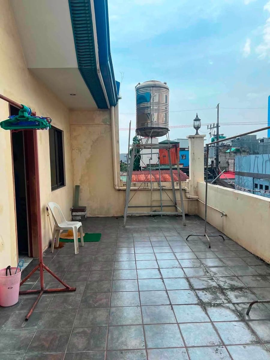 3-Storey Furnished House for Rent – Brgy. Olympia, Makati City - photo 3