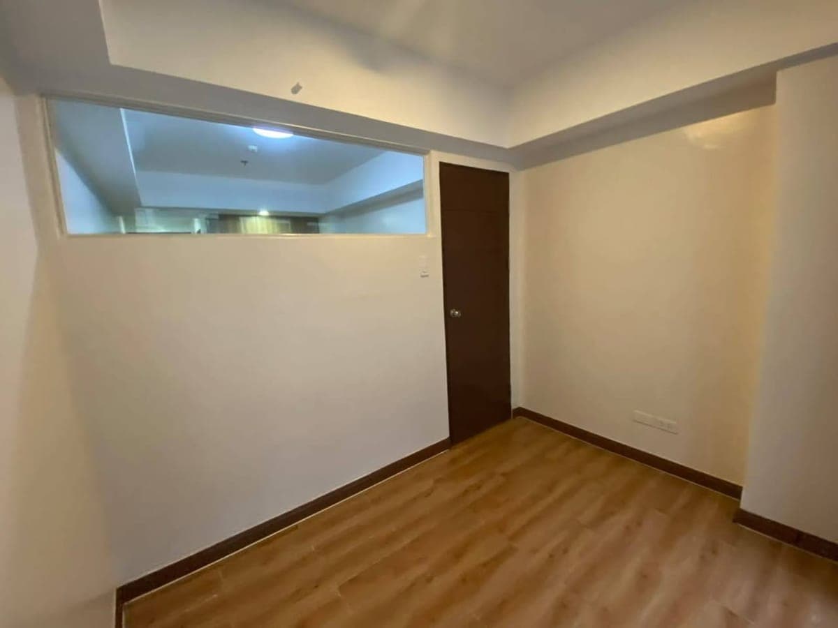 16k/mo. 1+1 Bayport West NAIA GardenResidences Pasay 1BR,30sqm 1-2pxPMme - photo 5