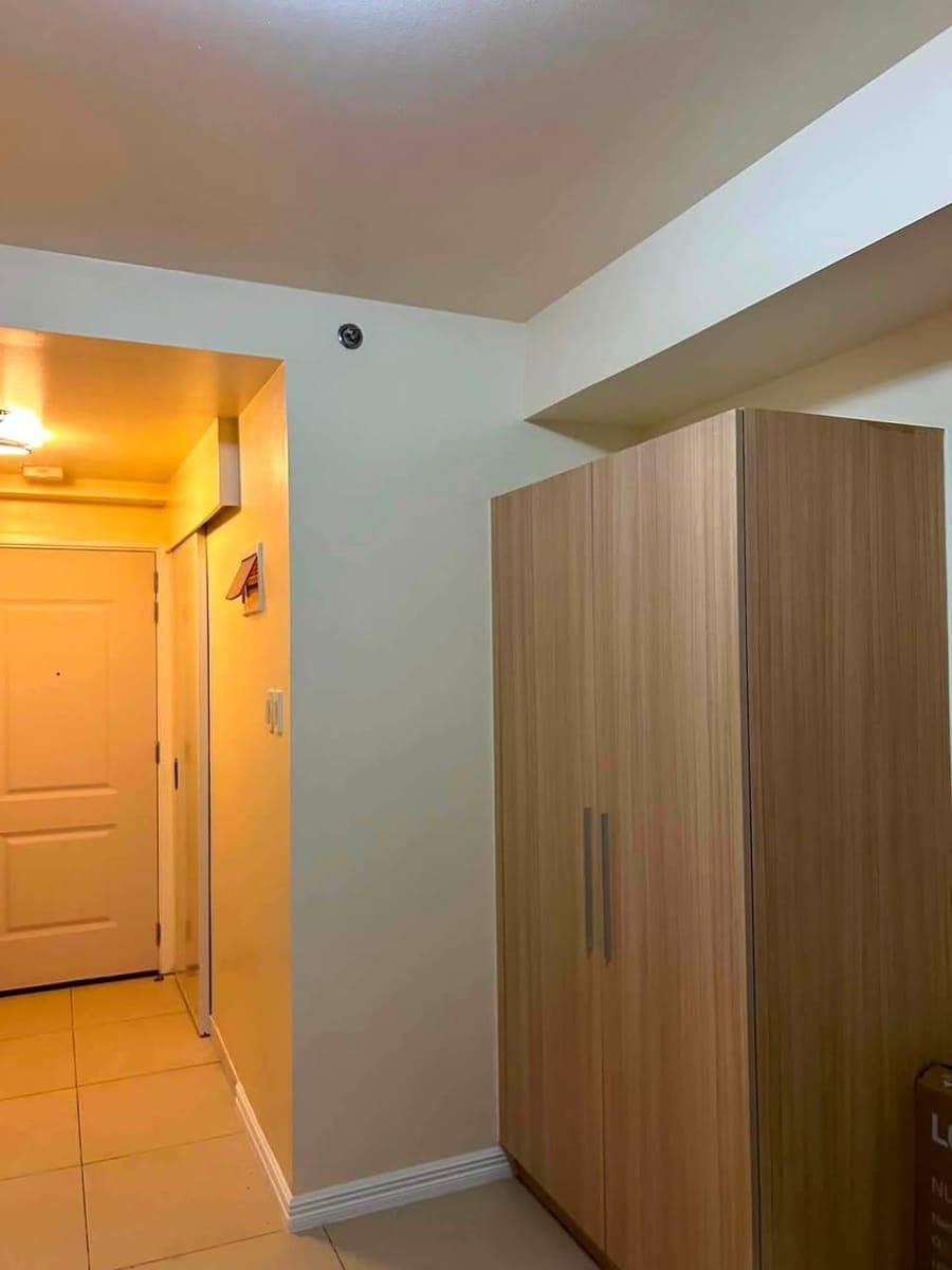 🏡 NEWLY RENOVATED STUDIO CONDO WITH BALCONY FOR RENT ✨ - photo 4