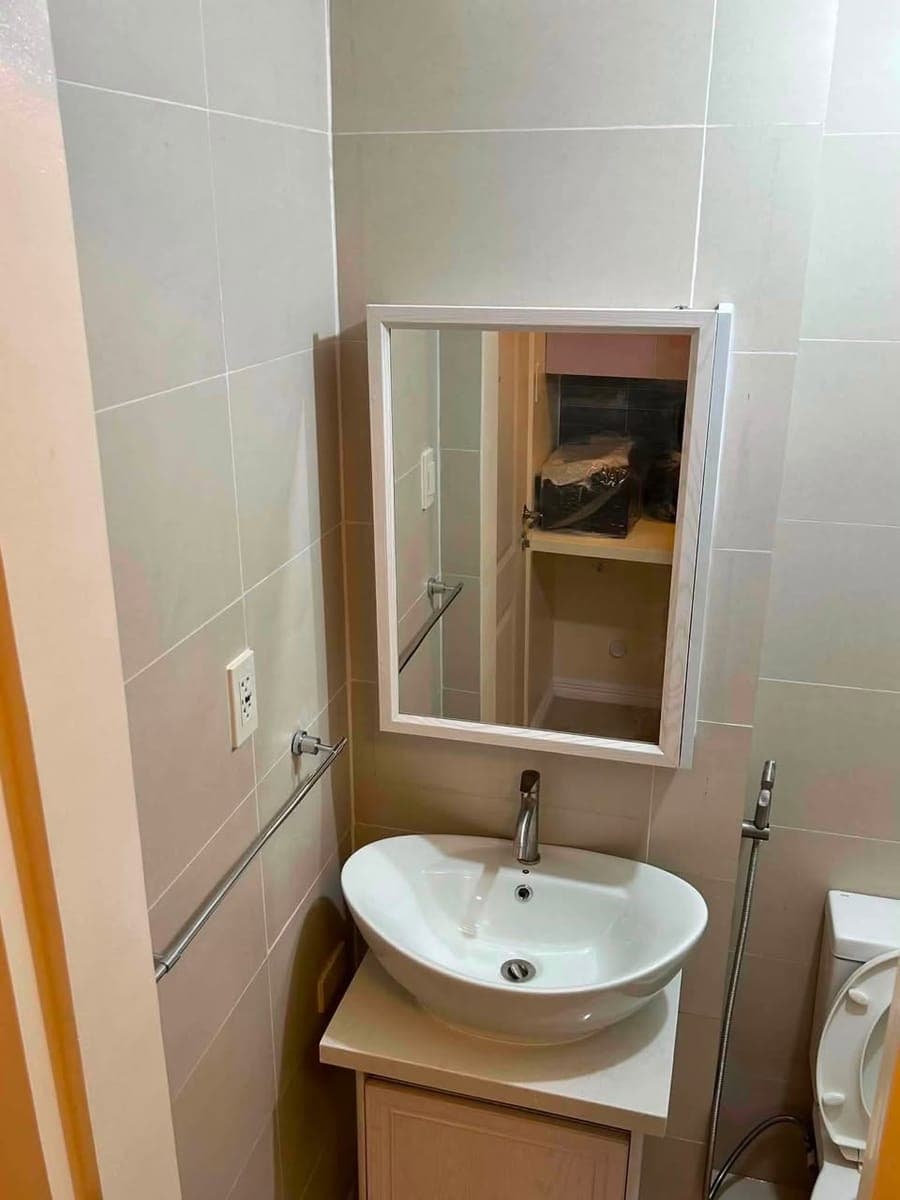 🏡 NEWLY RENOVATED STUDIO CONDO WITH BALCONY FOR RENT ✨ - photo 5