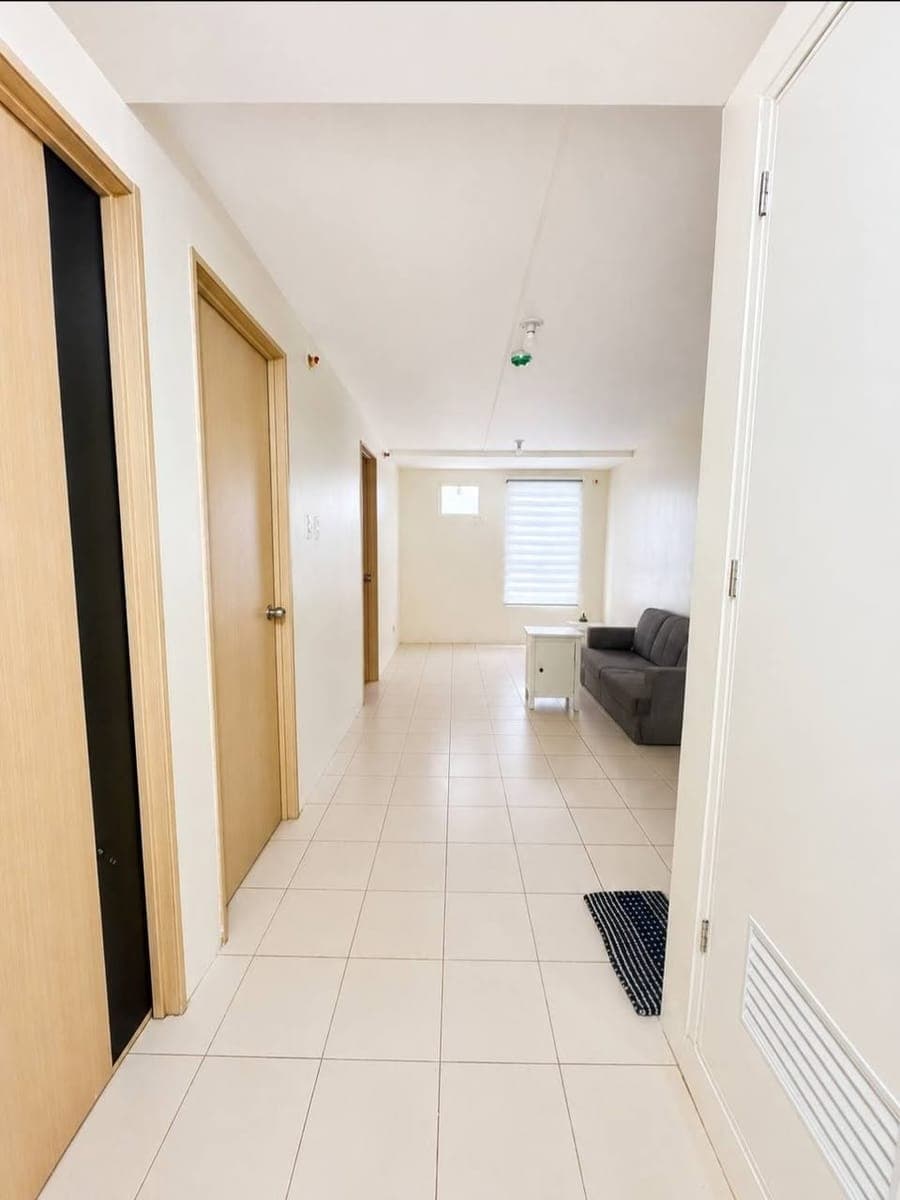 CONDO FOR RENT BARE UNIT (3BEDROOM) - photo 2