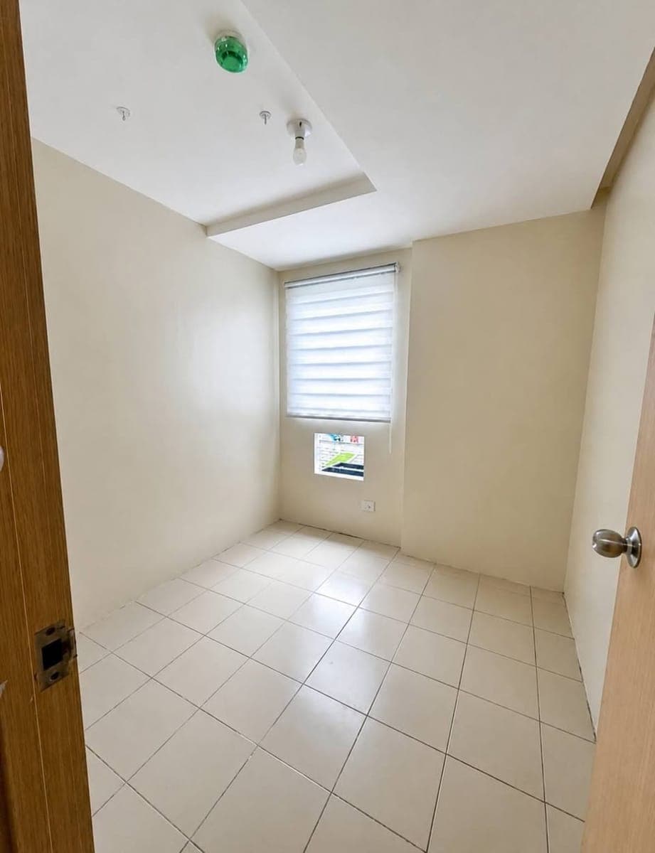 CONDO FOR RENT BARE UNIT (3BEDROOM) - photo 3