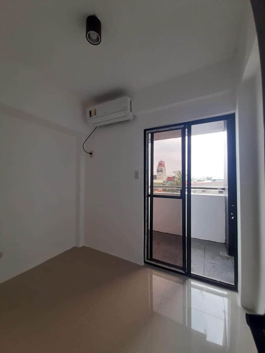4 Storey Condo Type FOR RENT!!! - photo 5