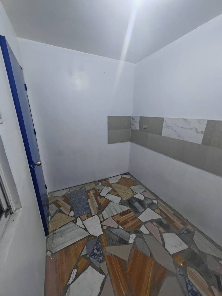1 Unit Solo Room For Rent - photo 3