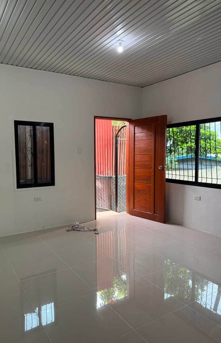 Studio-Type 2 br Apartment Room for Rent in  GSIS, Davao City - photo 1