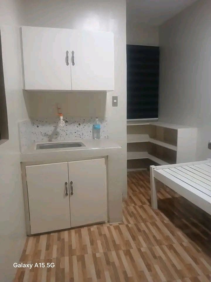 May available unit po tayo near NU COLLEGE ,VXI down town Area dm sa - photo 1