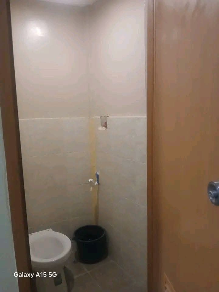 May available unit po tayo near NU COLLEGE ,VXI down town Area dm sa - photo 2