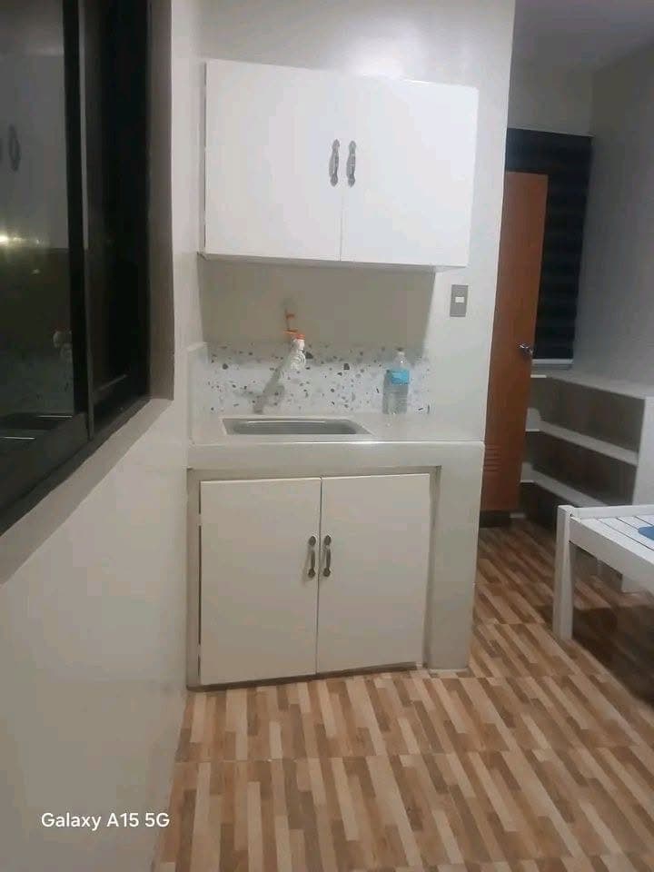 May available unit po tayo near NU COLLEGE ,VXI down town Area dm sa - photo 3